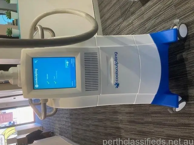 Coolsculpting Machine 2015 plus all handpieces, Cycle Cards and accessories. Great condition. - 1